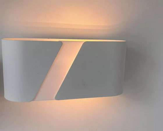 Image 1 of 2X wit mat metaal en plexiglas wandlamp, Holland 1980