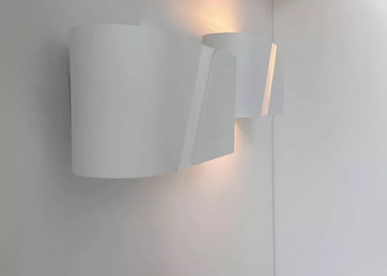 Image 1 of 2X wit mat metaal en plexiglas wandlamp, Holland 1980