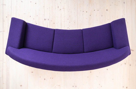 Image 1 of Johannes Andersen Capri Sofa voor Ab Trensums Fåtöljfabrik, opnieuw bekleed met Kvadrat