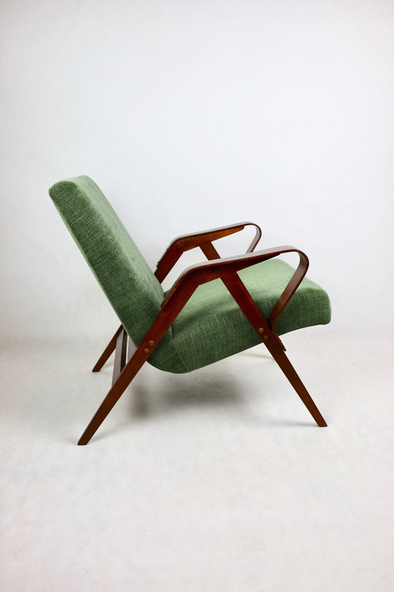 Image 1 of Tsjechische Tatra fauteuil in olijfgroen, toegeschreven aan Frantisek Jirak, 1970S