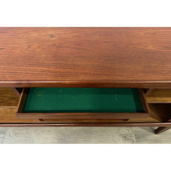 Image 1 of Vintage model 142 teakhouten dressoir van Bernhard Pedersen en Søn, Denemarken 1960