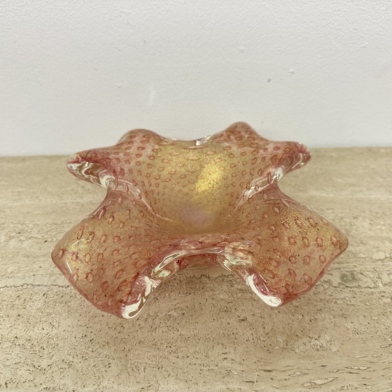 Image 1 of Schaal van Murano glas met gouden vlokken, 1970S