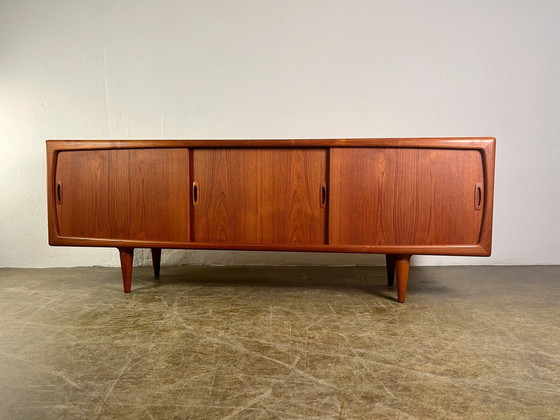 Image 1 of HP Hansen Teakhouten Dressoirs Mid Century Deens Design 1960