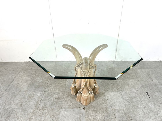 Image 1 of Vintage eettafel van imitatie slagtand