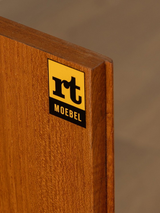 Image 1 of 60 Commode van Heinrich Riestenpatt