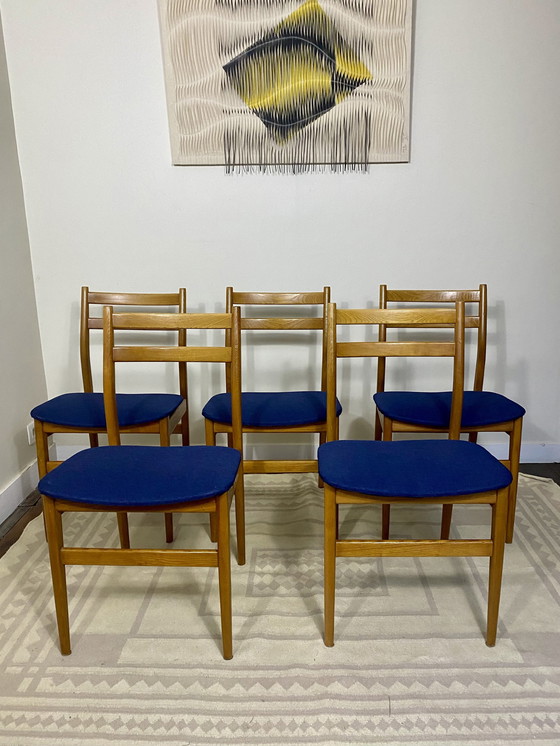 Image 1 of Suite van 5 Scandinavische stoelen Jaar 60.Ref Ron