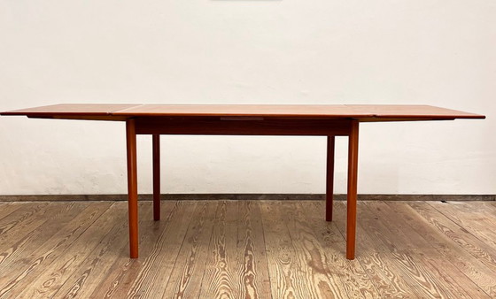 Image 1 of Ausziehbarer Teak Esstisch // Uitschuifbare Eettafel Mid Eeuw