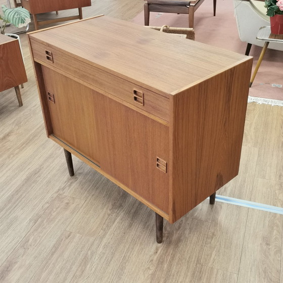 Image 1 of Midcentury dressoir