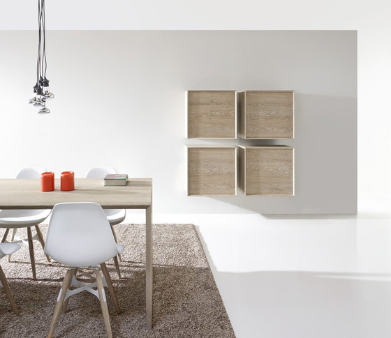 Image 1 of Moderne Massieve Eiken Tafel