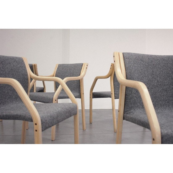 Image 1 of Set van 4 vilten vintage eetkamerstoelen met armleuningen van Gražina Tulevičienė voor Vilniaus Baldų Kombinatas, jaren 1970