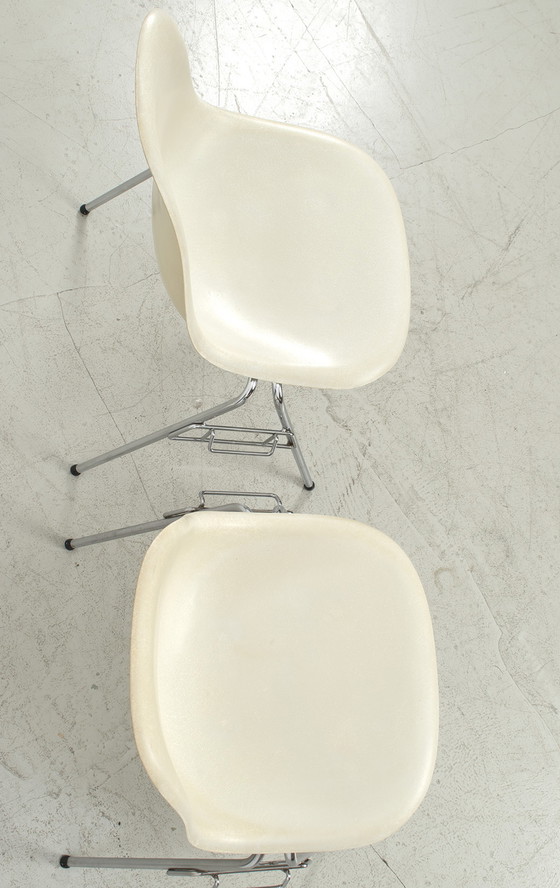 Image 1 of 2x Eames DSS stoel