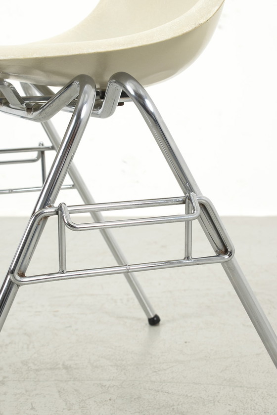 Image 1 of 2x Eames DSS stoel