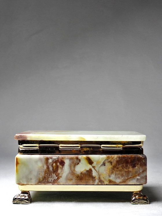 Image 1 of Kleine groene onyx en gouden metalen doos Vintage jaren 60 Italië