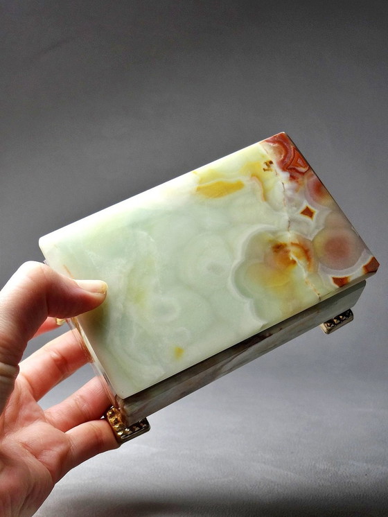 Image 1 of Kleine groene onyx en gouden metalen doos Vintage jaren 60 Italië