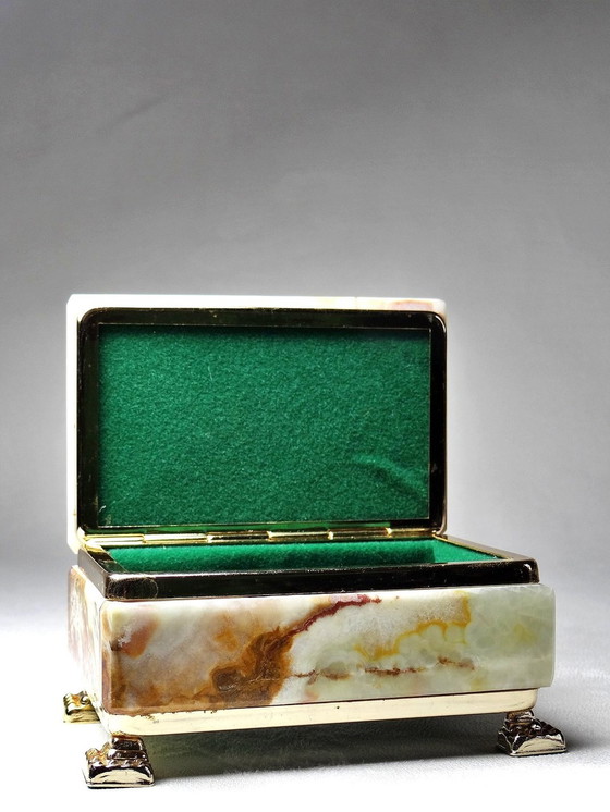 Image 1 of Kleine groene onyx en gouden metalen doos Vintage jaren 60 Italië