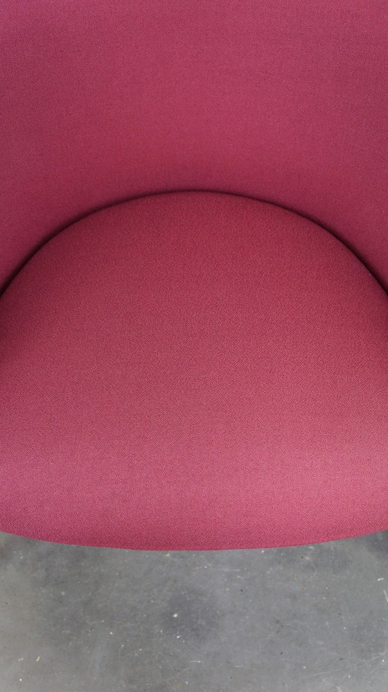 Image 1 of Paarse Artifort design fauteuil model Hanna