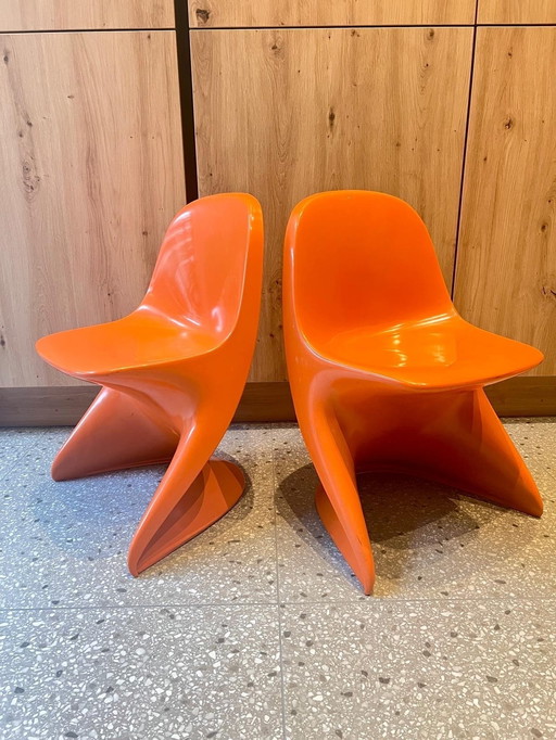 Set Van 2 Casalino 1 Kinderstoelen In Oranje Ontwerp Alexander Bregge