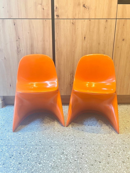 Set Van 2 Casalino 1 Kinderstoelen In Oranje Ontwerp Alexander Bregge