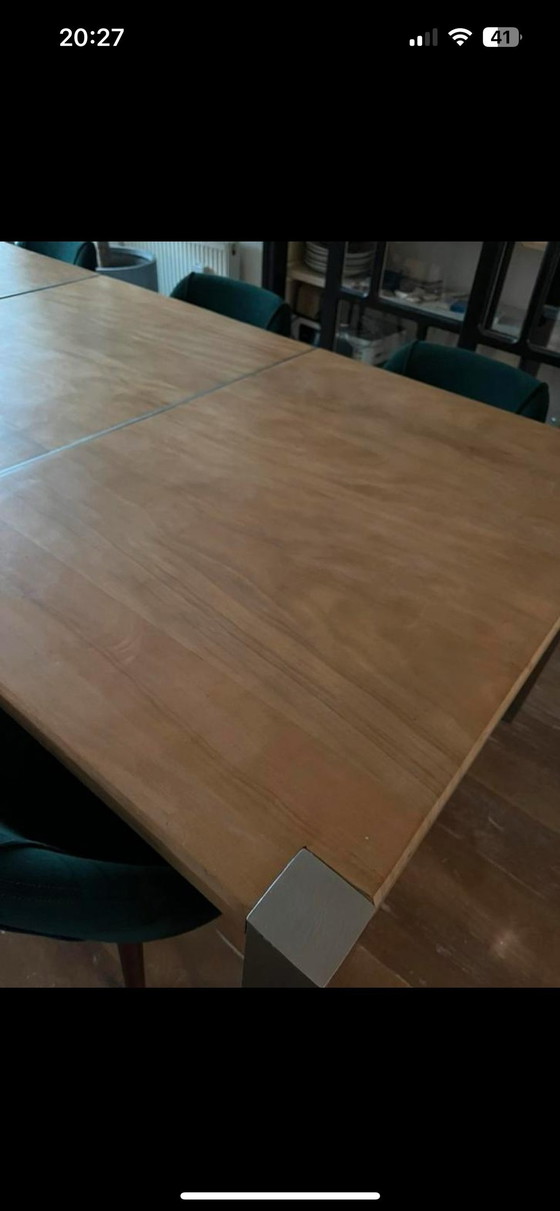 Image 1 of Grote Eettafel Met Metalen Onderstel En Mooie Houten Bladen
