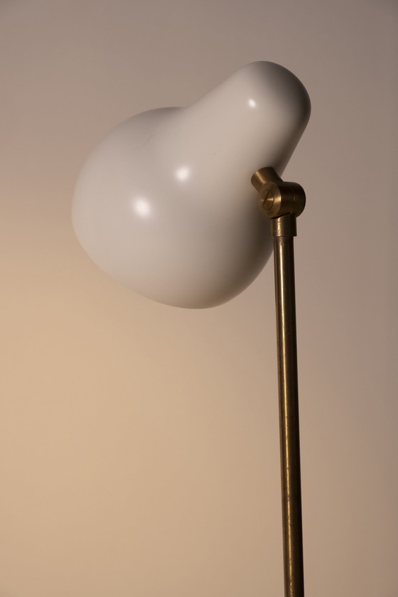 Image 1 of Vilhelm Lauritzen Vl38 Vloerlamp Door Louis Poulsen