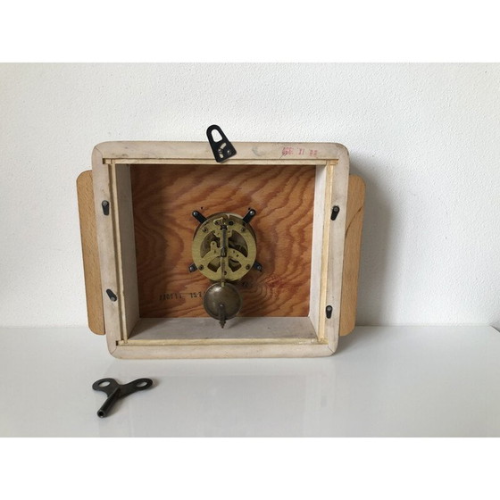 Image 1 of Vintage schaakklok in bakeliet, Tsjecho-Slowakije 1950