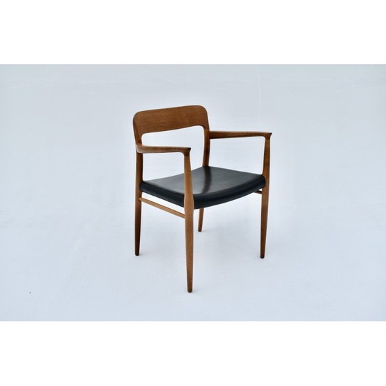 Image 1 of Deense mid century model 56 eikenhouten fauteuil van Niels Moller voor J L Mollers Mobelfabrik, jaren 1950