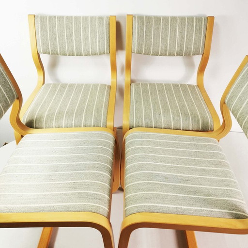 Set van 4 vintage beuken multiplex stoelen van Magnus Olesen, Denemarken 1970