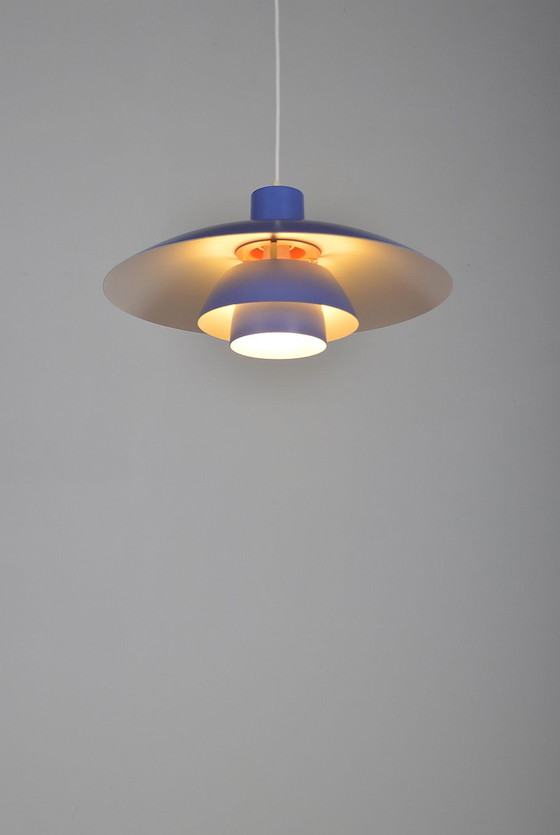 Image 1 of Blauwe hanglamp PH 4/3 door Poul Henningsen voor Louis Poulsen, jaren '60