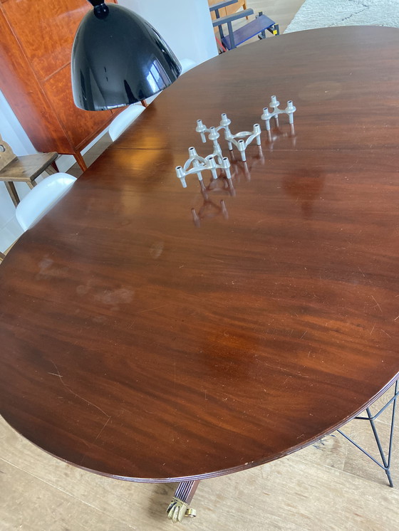 Image 1 of Vintage ovalen eettafel volhout mahonie