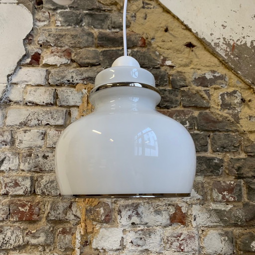 Witte opaline hanglamp, 1970, Italië