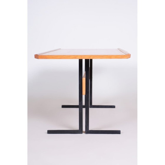 Image 1 of Vintage salontafel in essenhout, Tsjecho-Slowakije 1960