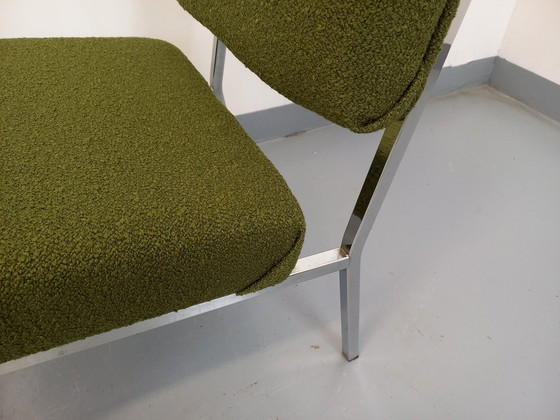 Image 1 of Suite van 2 Modernistische 60s Verchroomd Metaal en Bouclette Stoffen Fauteuils