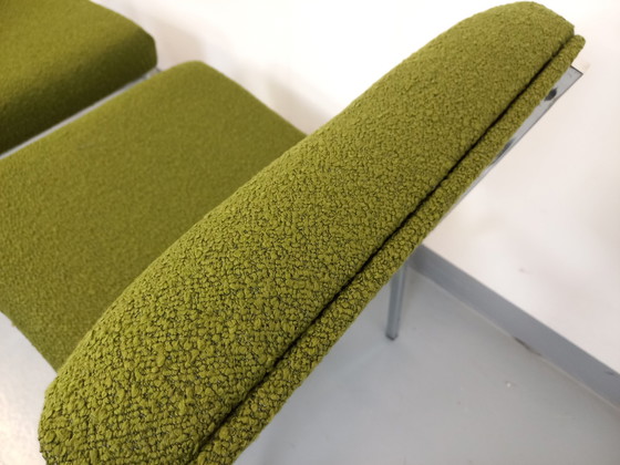 Image 1 of Suite van 2 Modernistische 60s Verchroomd Metaal en Bouclette Stoffen Fauteuils