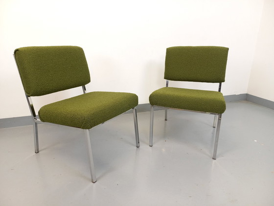 Image 1 of Suite van 2 Modernistische 60s Verchroomd Metaal en Bouclette Stoffen Fauteuils