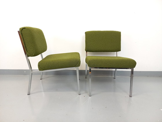 Image 1 of Suite van 2 Modernistische 60s Verchroomd Metaal en Bouclette Stoffen Fauteuils