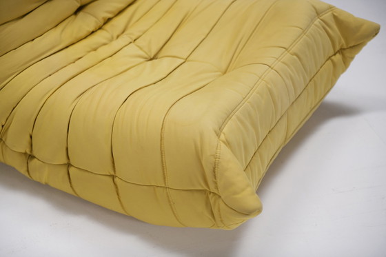 Image 1 of Togo haard in originele gele stof van Michel Ducaroy voor Ligne Roset