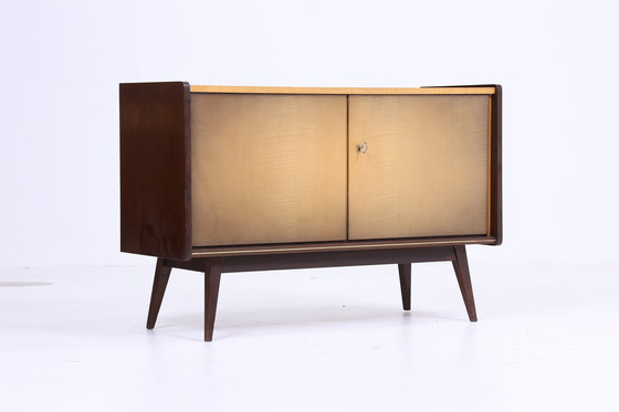 Image 1 of Tijdloze hoogglans ladekast 60s | Mid Century kast vintage opbergruimte retro 70s hout 1v2