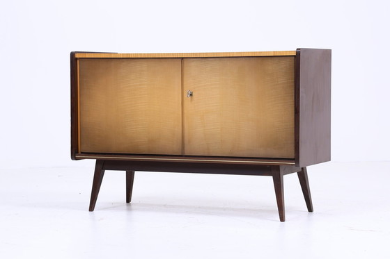 Image 1 of Tijdloze hoogglans ladekast 60s | Mid Century kast vintage opbergruimte retro 70s hout 1v2