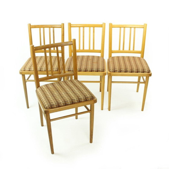 Image 1 of Set van 4 vintage eikenhouten en stoffen stoelen van Ton, Tsjecho-Slowakije 1960