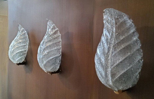 Murano, Wandlampen in bewerkt transparant glas, jaren 1940