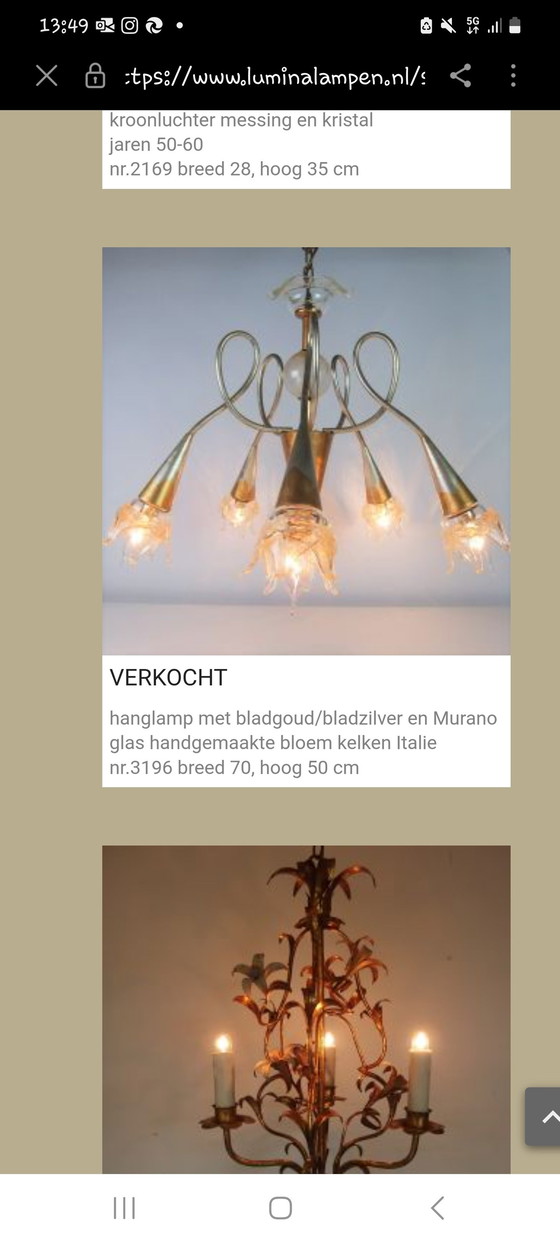 Image 1 of Klassieke Hanglamp met handgemaakte glazen bloemkelken