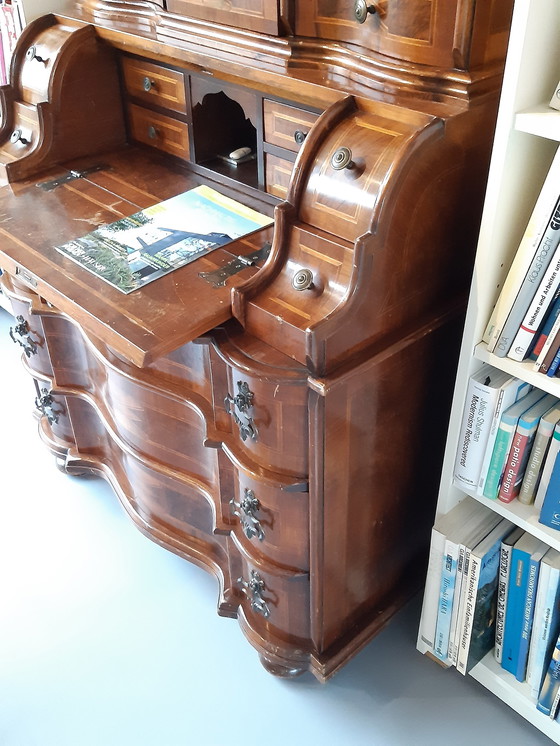 Image 1 of Periodiek meubilair secretaire tabernakel secretaire antiek notenhout barokstijl