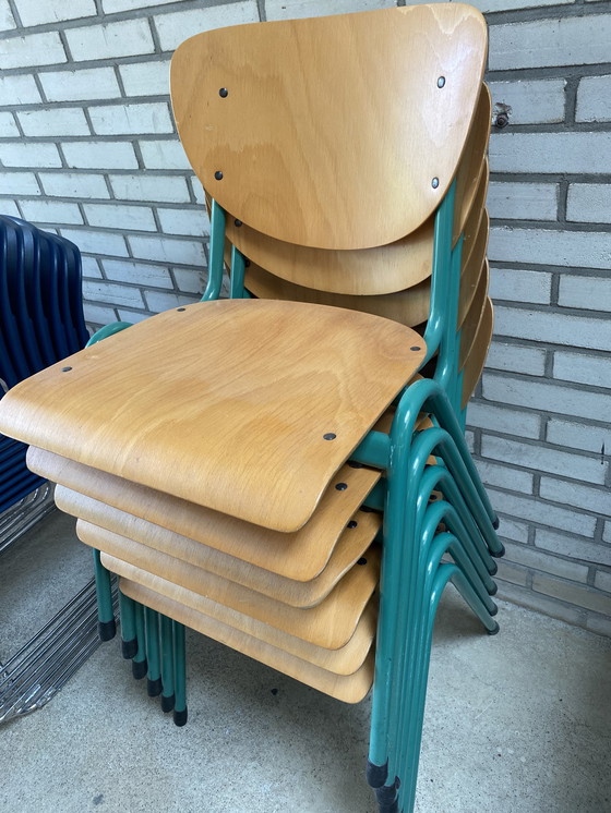 Image 1 of 6x vintage stapelbare schoolstoelen