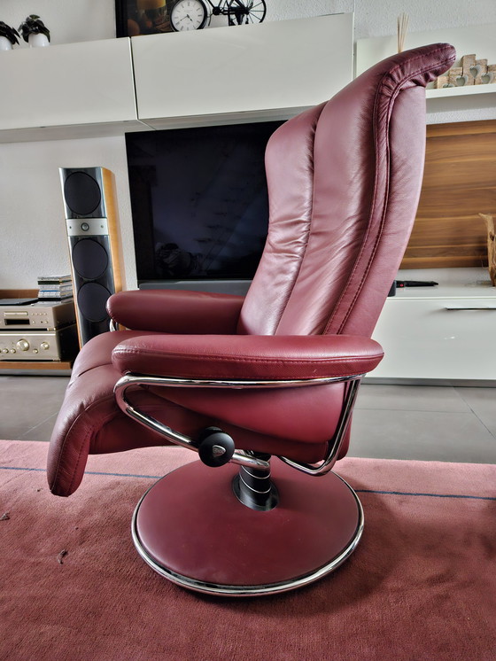 Image 1 of Stressless Blues medium fauteuil met hocker