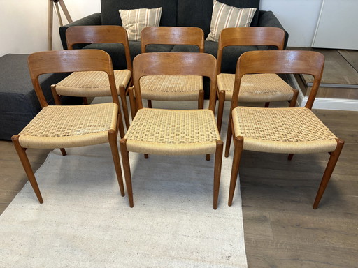 6x Niels Møller model 75 J.L. Møller stoelen