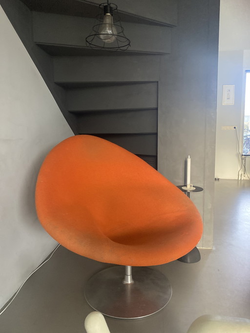 Artifort Globe chair opknapper