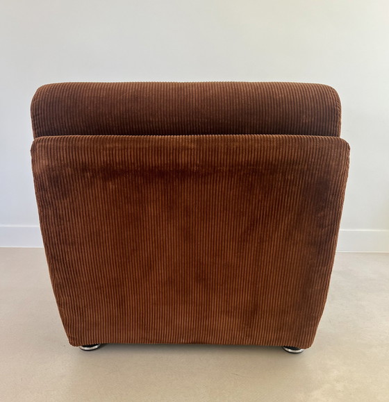 Image 1 of Bruine fluwelen lounge stoel, Frankrijk, 1970