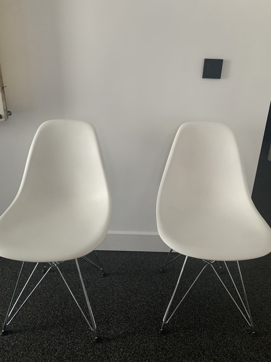 Image 1 of 4x Vitra DSR chair wit