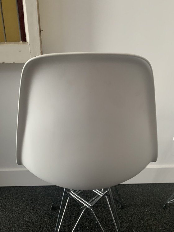 Image 1 of 4x Vitra DSR chair wit