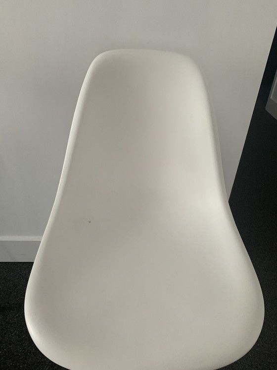 Image 1 of 4x Vitra DSR chair wit